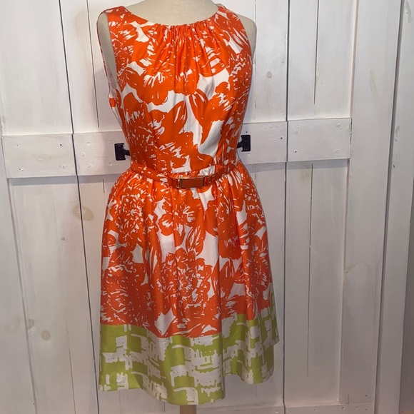 Trina Turk Dresses & Skirts - NWT Trina Turk Nautilus Silk Dress with Belt